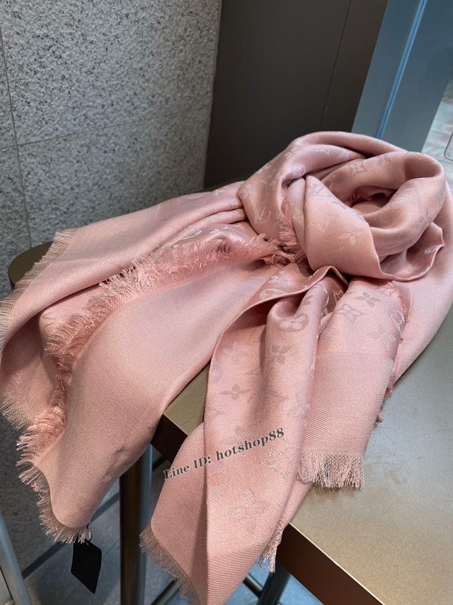 LV專櫃新品路易威登暗紋提花Monogram圖案時尚大方巾 mmyj1586